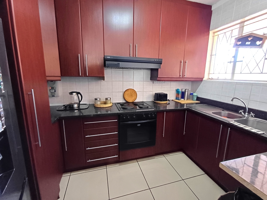 2 Bedroom Property for Sale in College Hill Eastern Cape